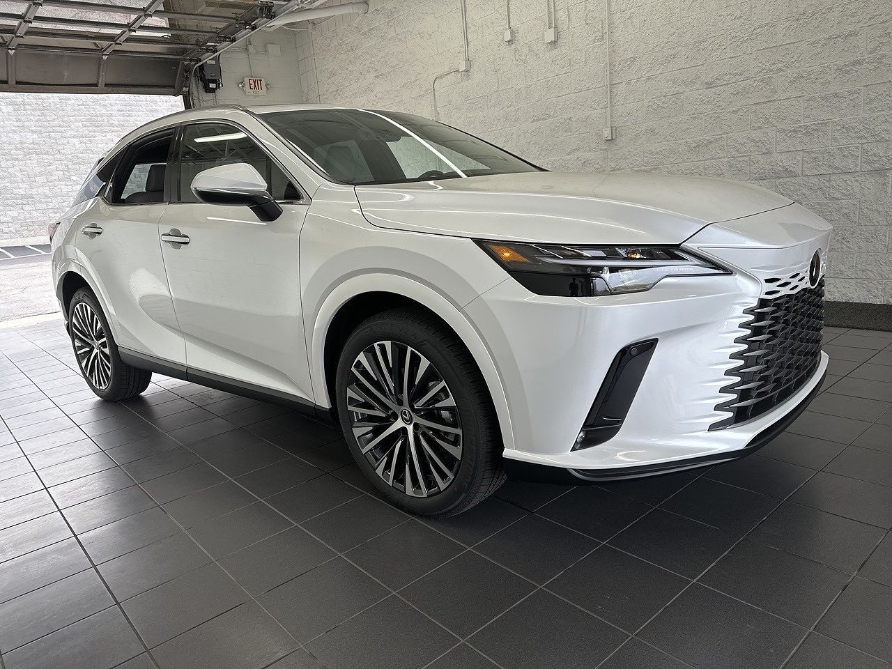 2023 LEXUS RX