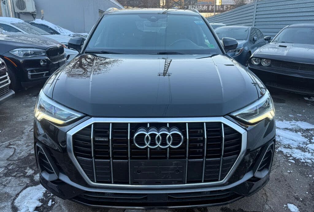 2022 Audi Q3