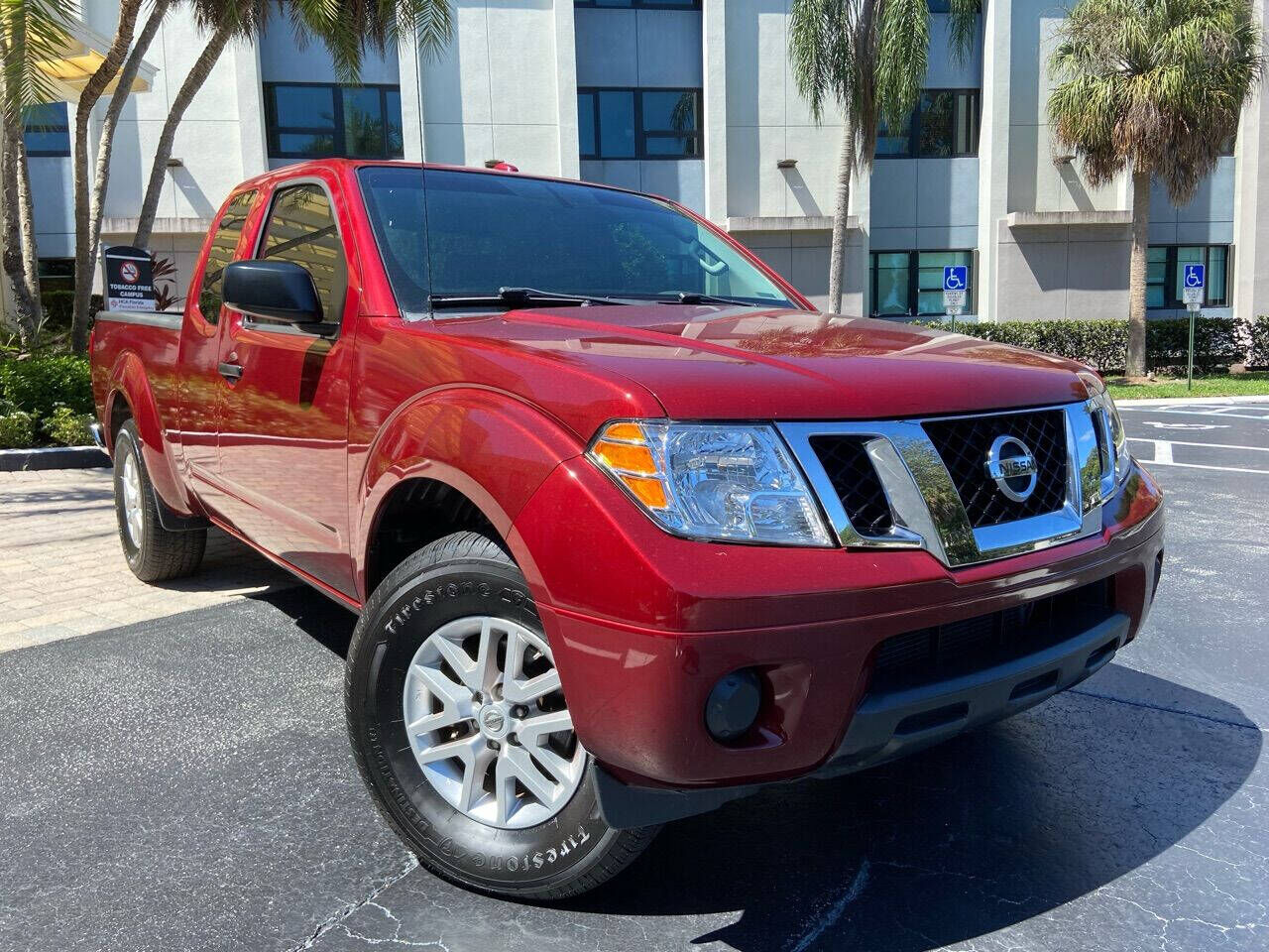 2017 NISSAN Frontier