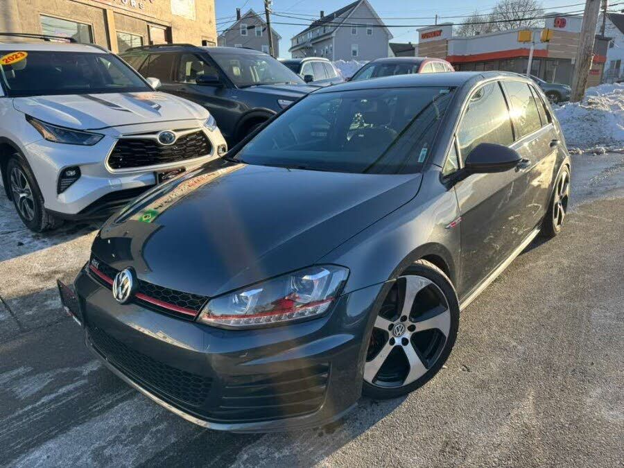 Volkswagen Golf GTI