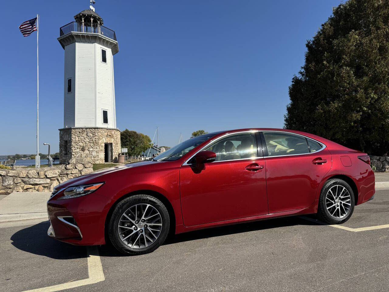 2016 LEXUS ES