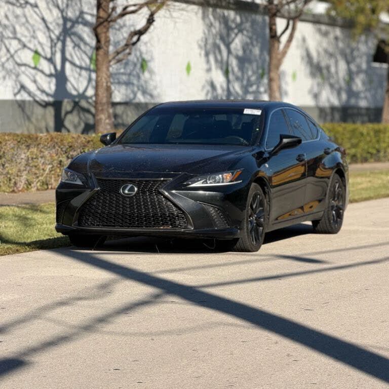 2021 LEXUS ES