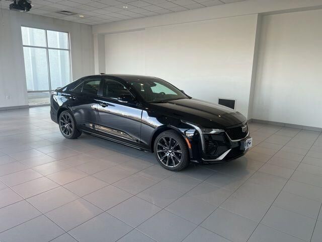 2025 CADILLAC CT4