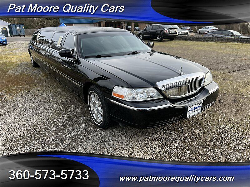 2006 LINCOLN Town Car