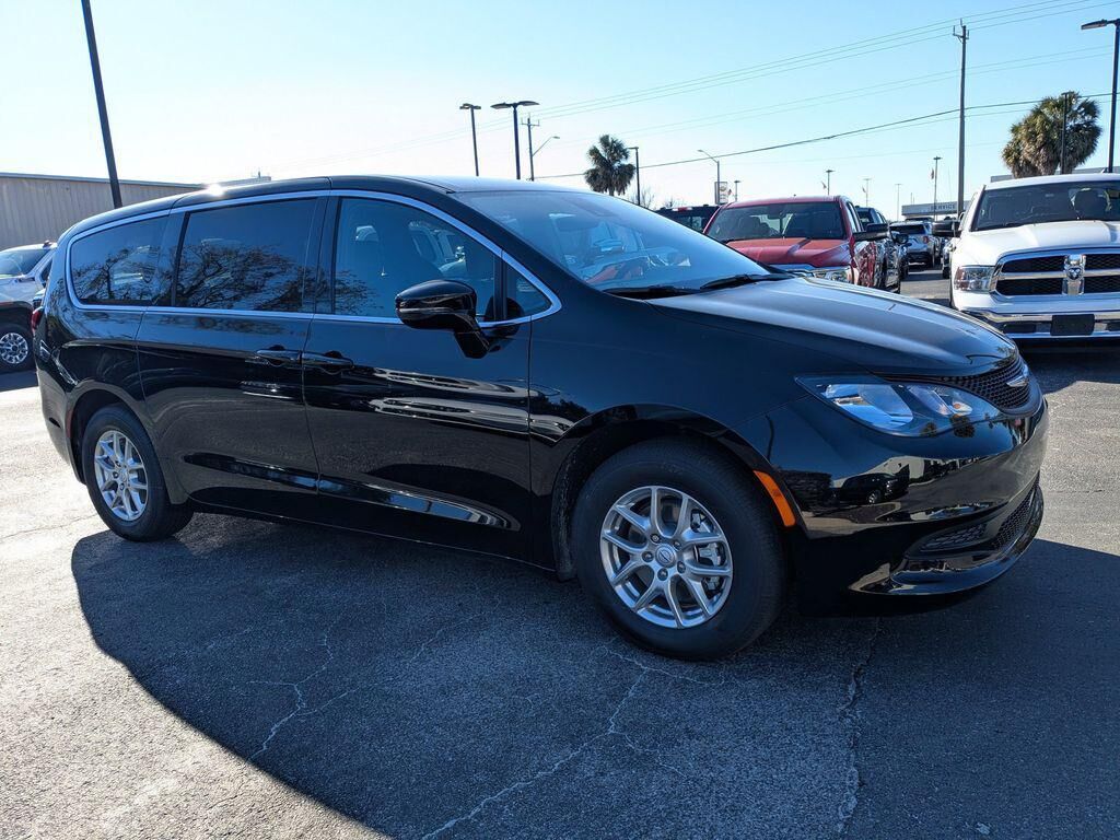 2026 CHRYSLER Voyager