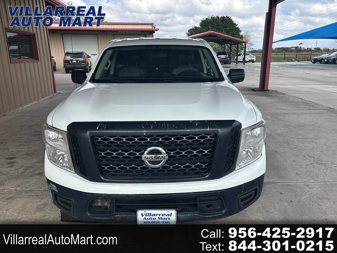 2017 NISSAN Titan