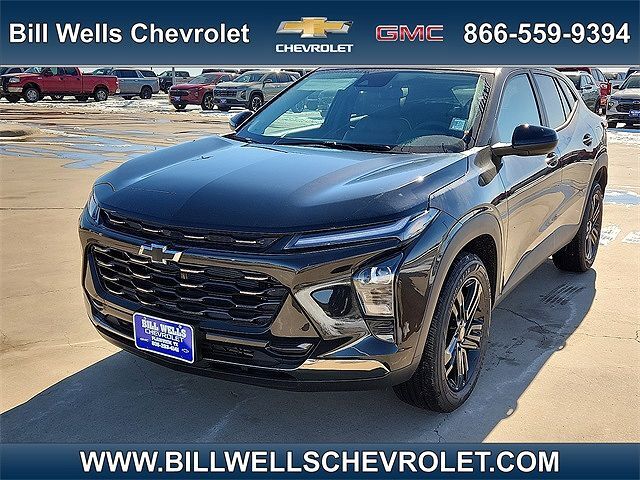 2026 CHEVROLET Trax