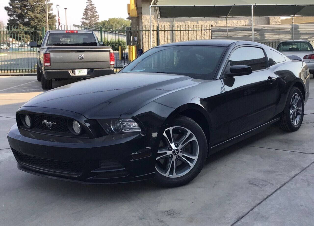 2014 FORD Mustang