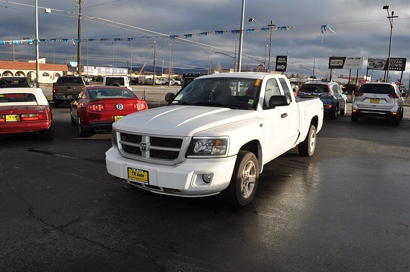 2011 DODGE Dakota