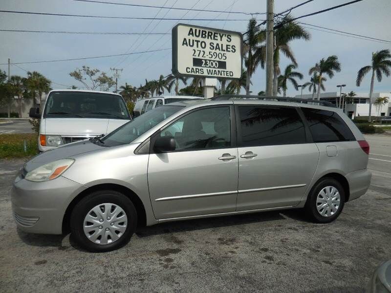 2004 TOYOTA Sienna