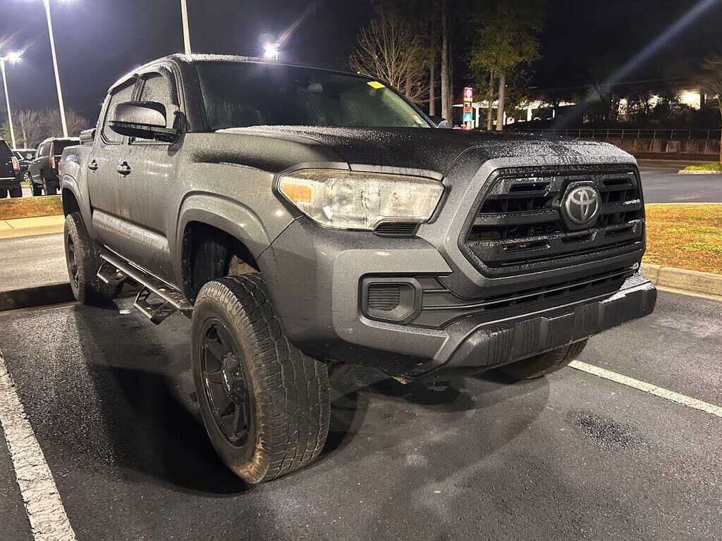2018 TOYOTA Tacoma