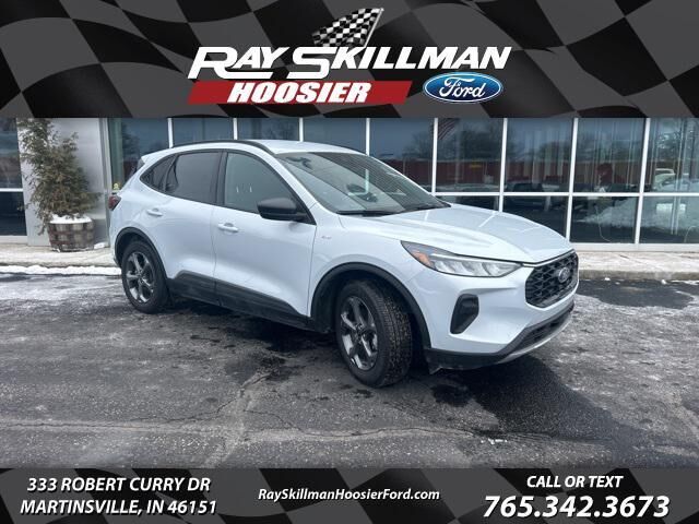 2025 FORD Escape