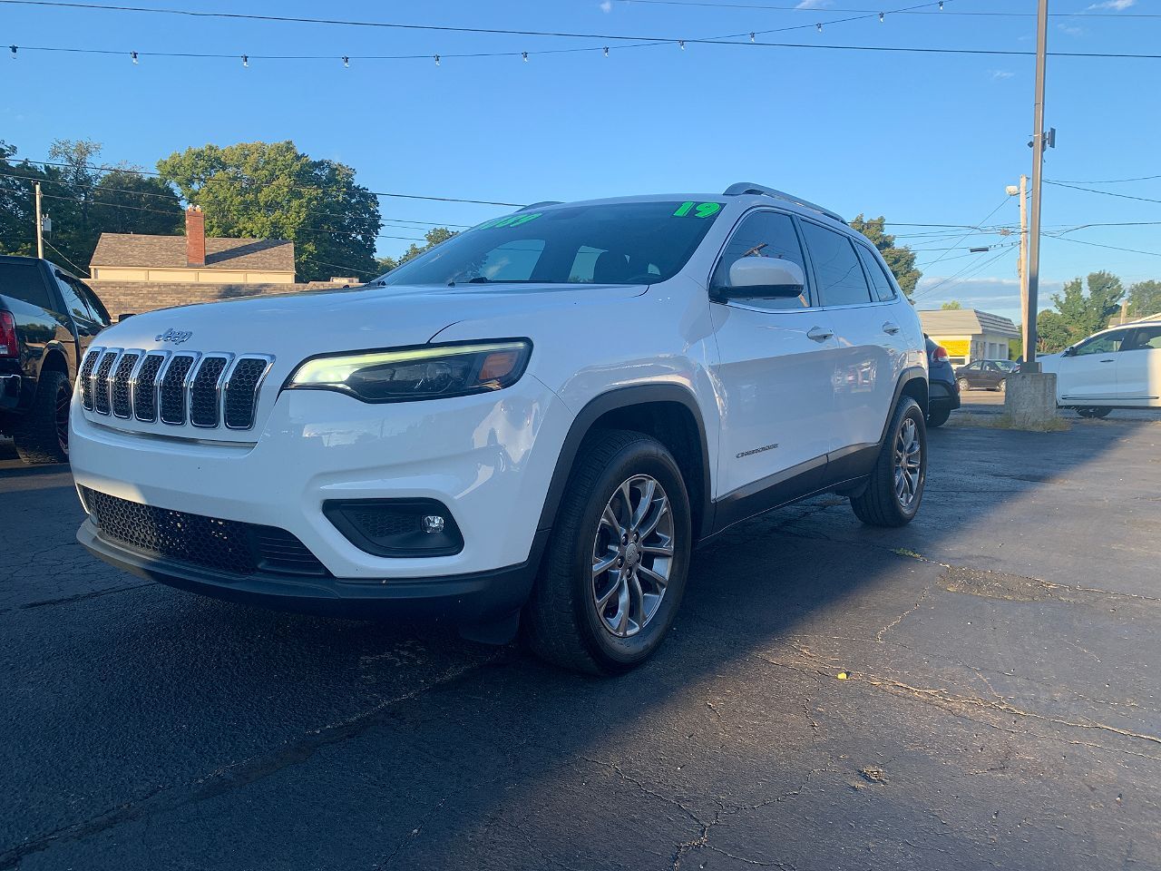 2019 JEEP Cherokee