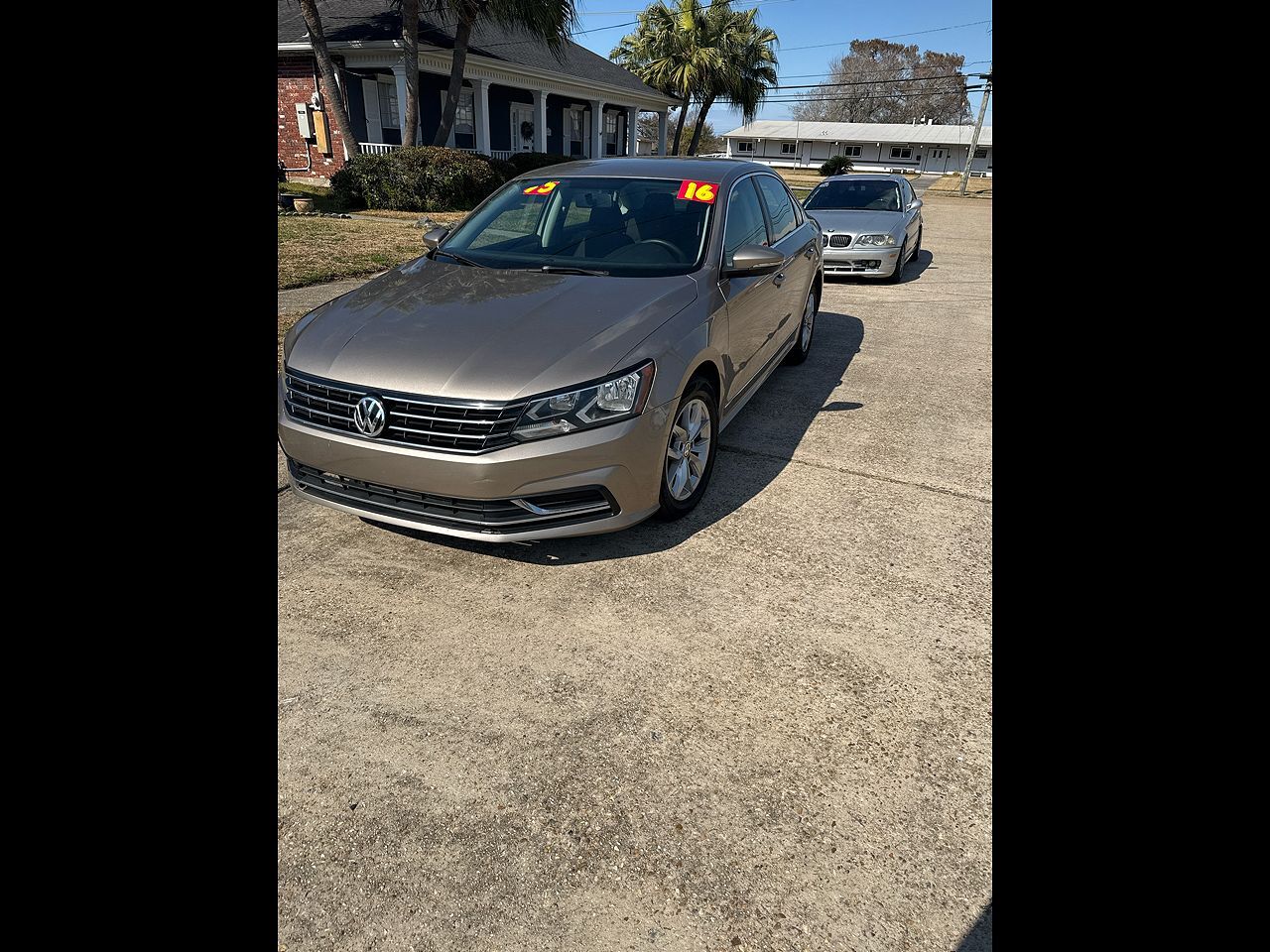 2016 VOLKSWAGEN Passat
