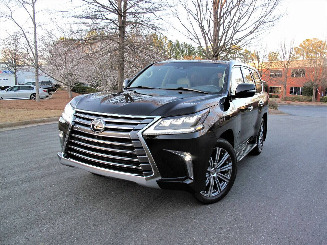 2016 LEXUS LX