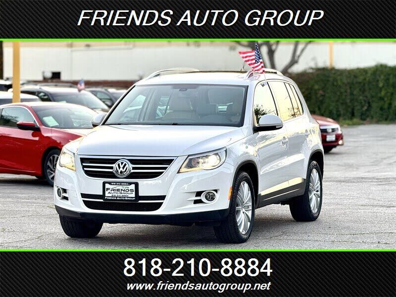 2011 VOLKSWAGEN Tiguan