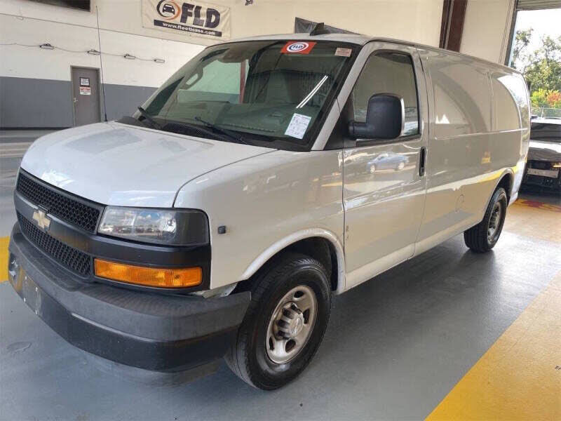 2019 CHEVROLET Express