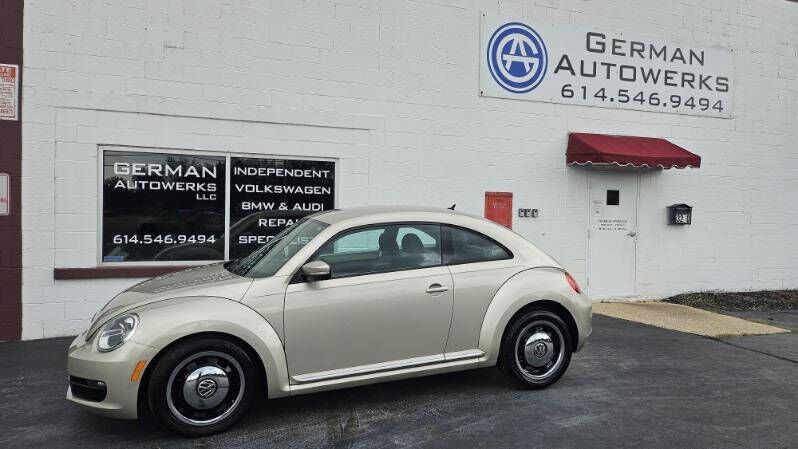 2012 VOLKSWAGEN Beetle
