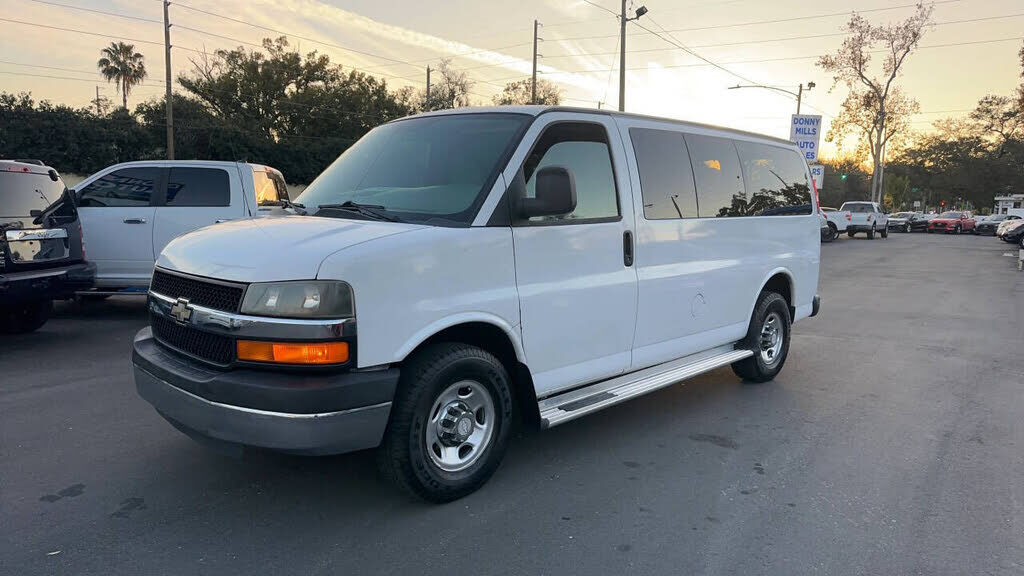 2012 CHEVROLET Express