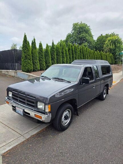 Nissan Pickup