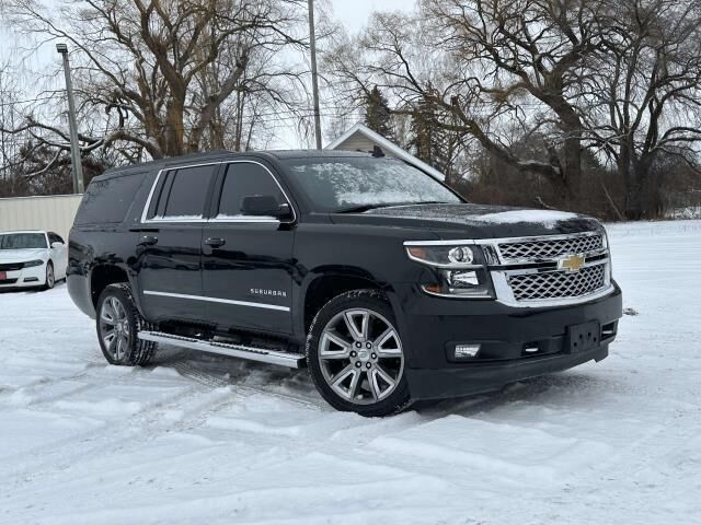 2018 CHEVROLET Suburban