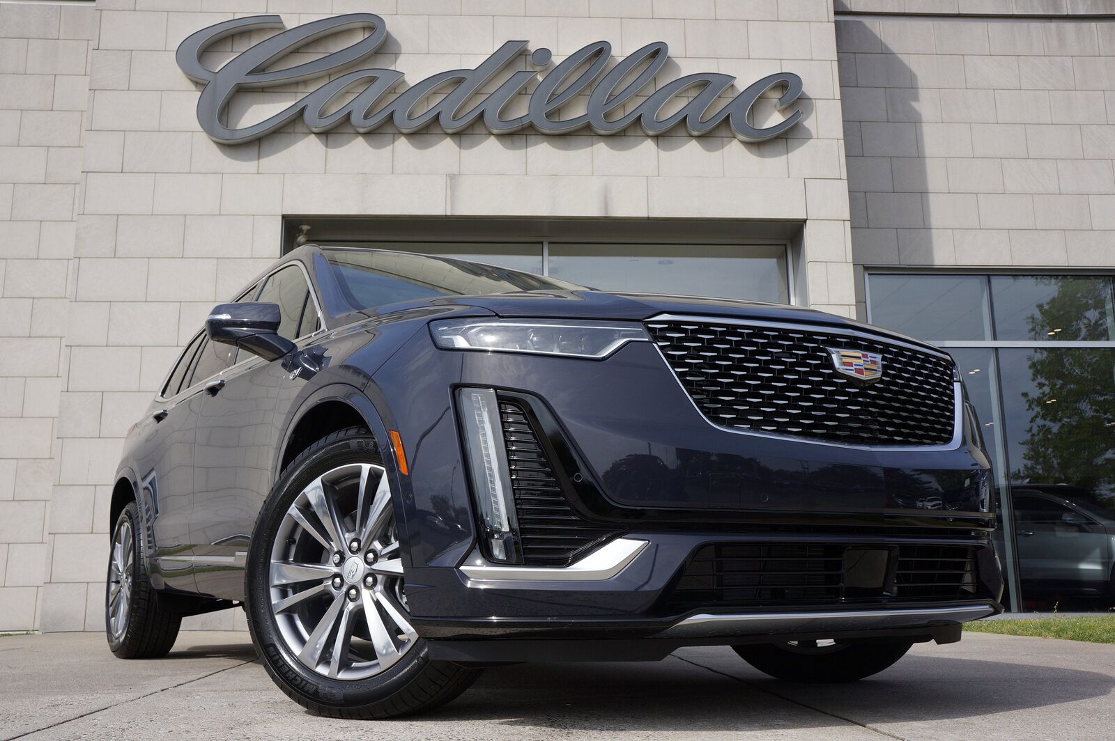 2025 CADILLAC XT6