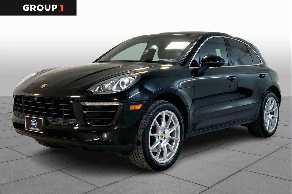 2016 PORSCHE Macan
