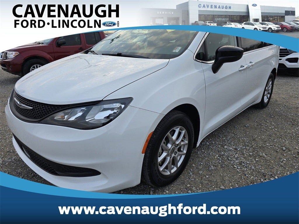 2024 CHRYSLER Voyager