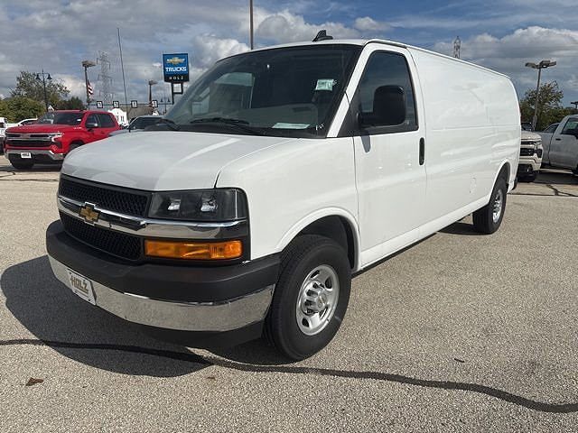 2025 CHEVROLET Express