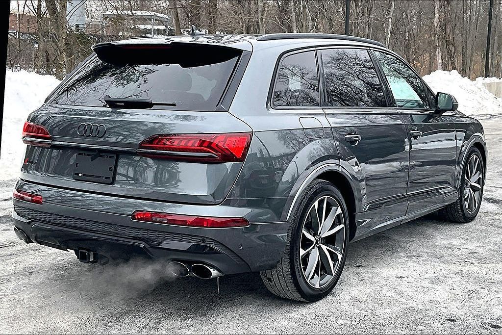 2023 Audi SQ7