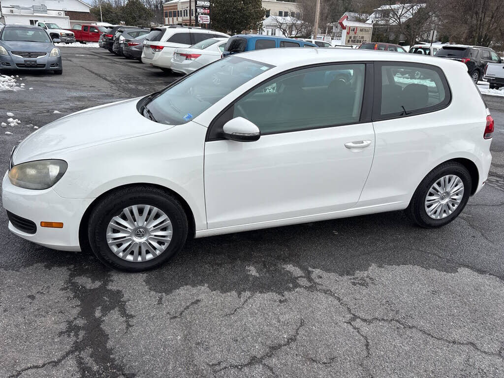 2013 VOLKSWAGEN Golf