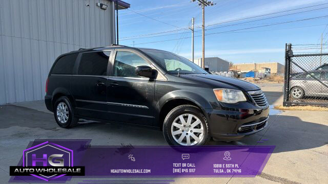 2014 CHRYSLER Town and Country