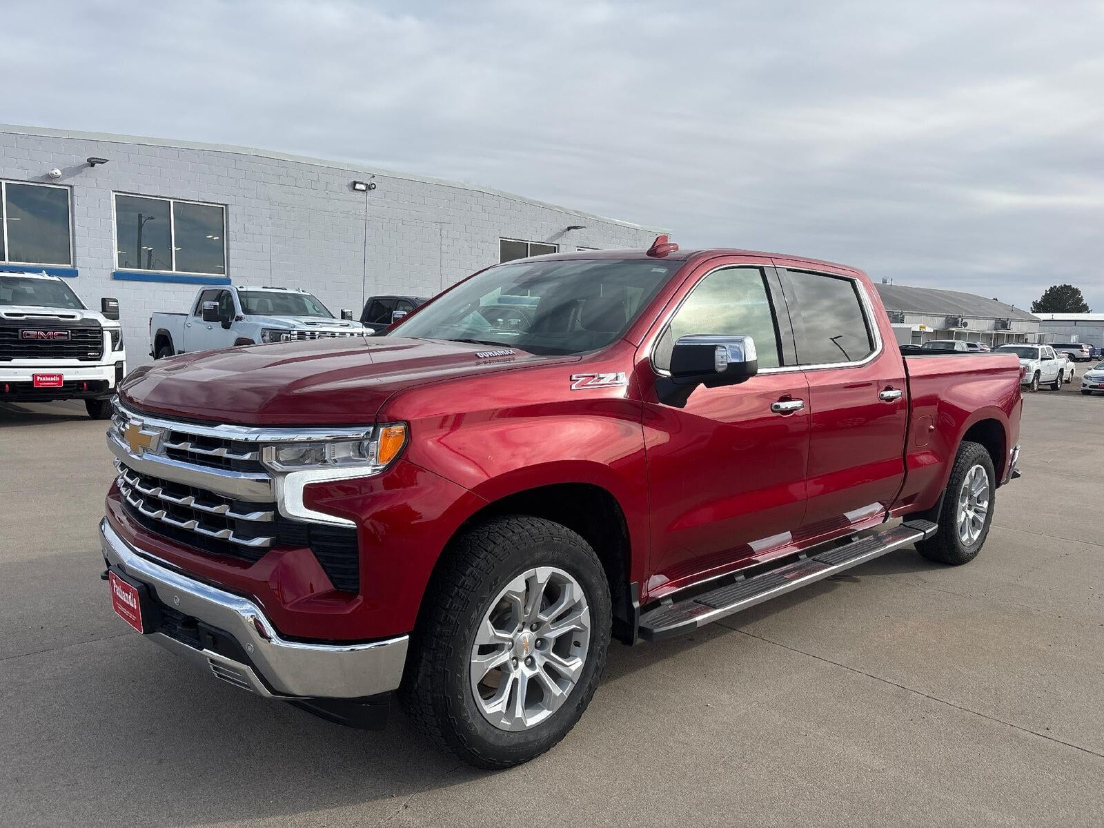 2025 CHEVROLET Silverado