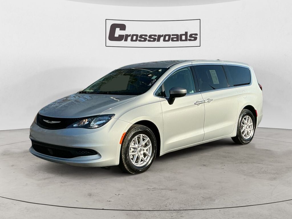 2024 CHRYSLER Voyager