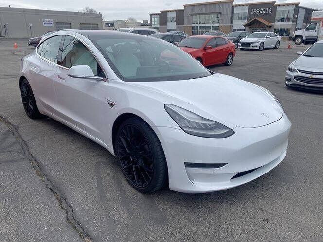 2018 TESLA Model 3