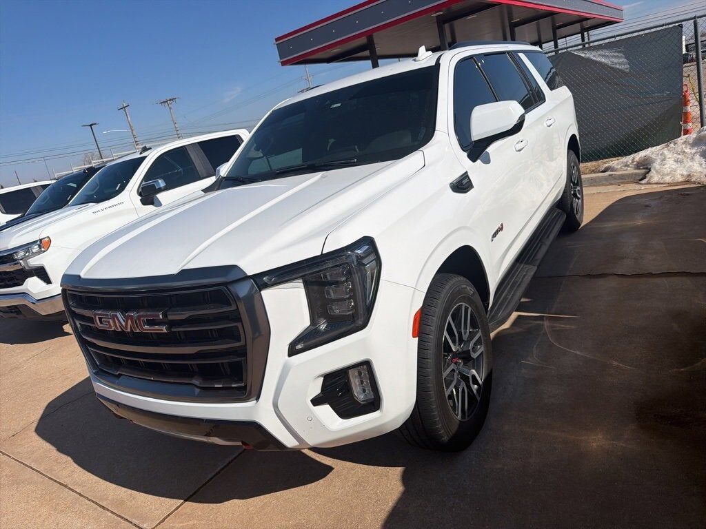 2022 GMC Yukon XL