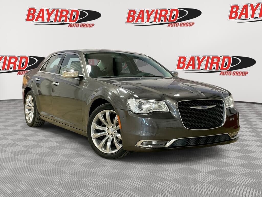 2019 CHRYSLER 300