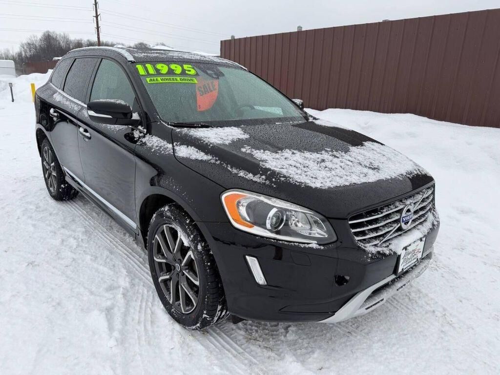 2017 VOLVO XC60