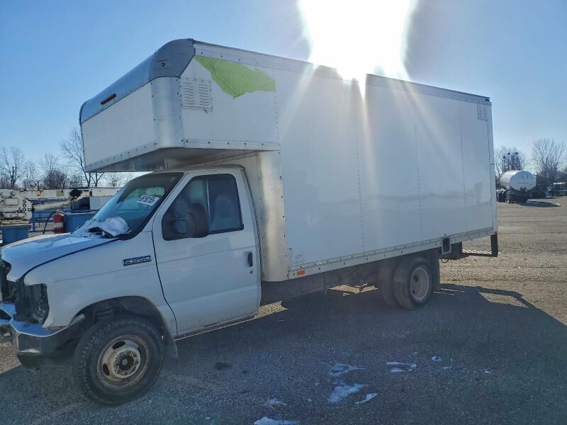 Ford E-350