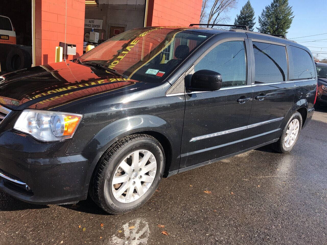 2013 CHRYSLER Town and Country
