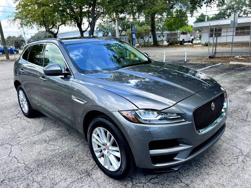 2018 JAGUAR F-Pace