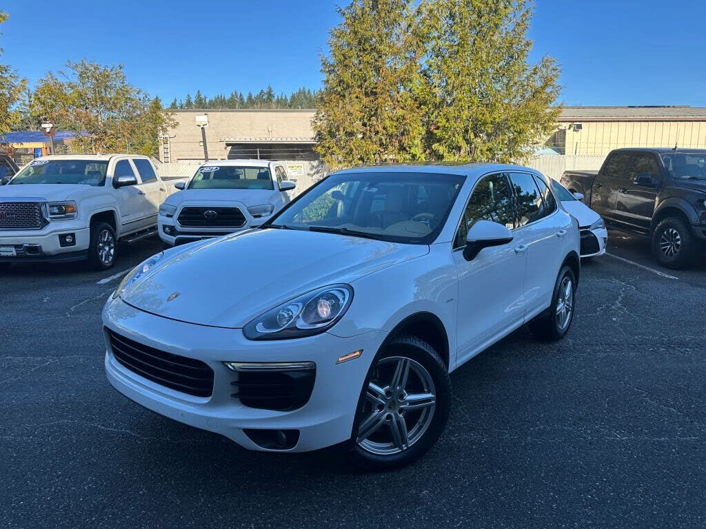 2015 PORSCHE Cayenne