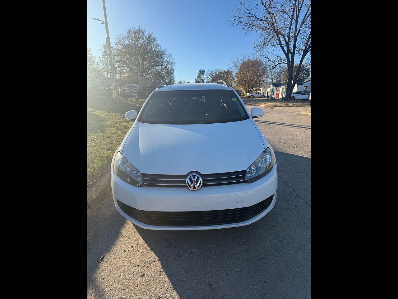 2011 VOLKSWAGEN Jetta Wagon