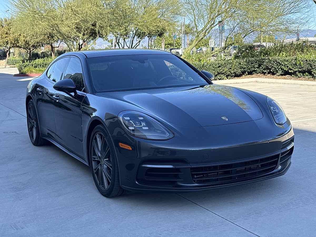 2020 PORSCHE Panamera