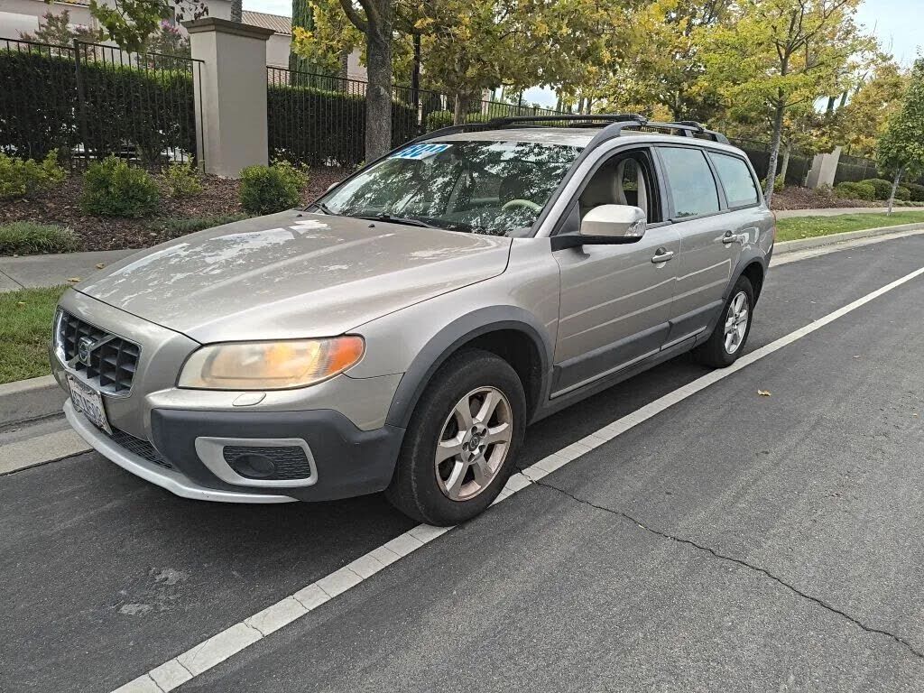 2008 VOLVO XC70