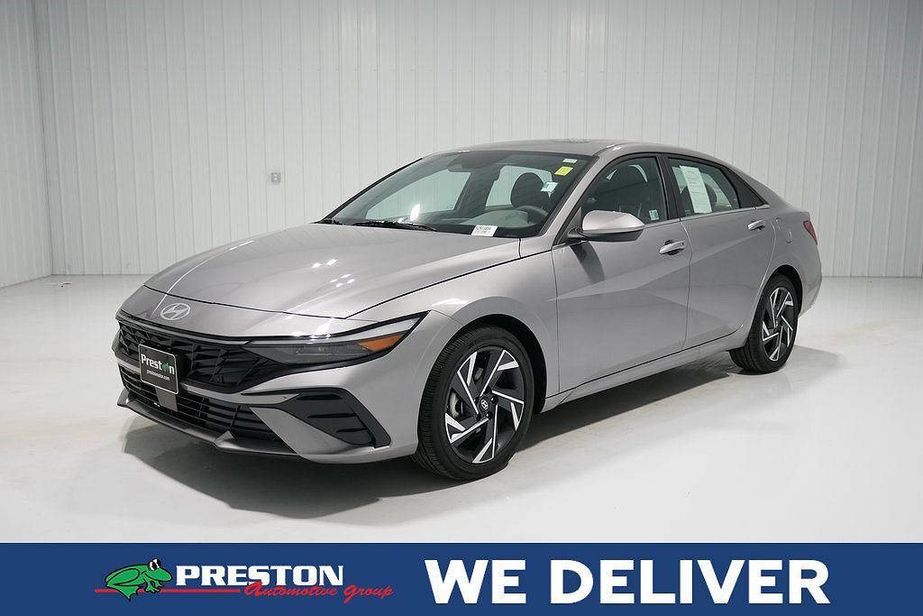 2025 HYUNDAI Elantra