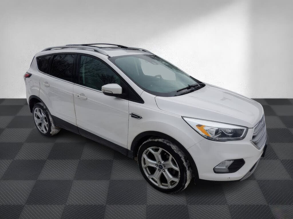 2017 FORD Escape