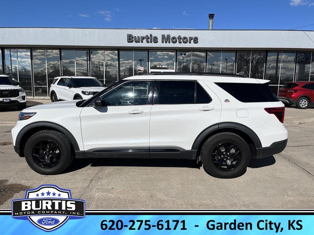 2022 FORD Explorer