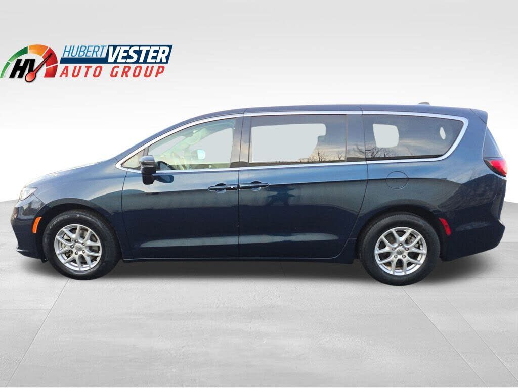 2024 CHRYSLER Pacifica