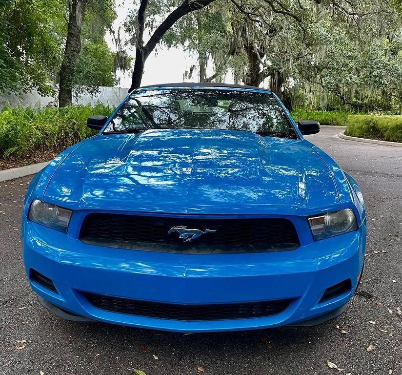 2010 FORD Mustang